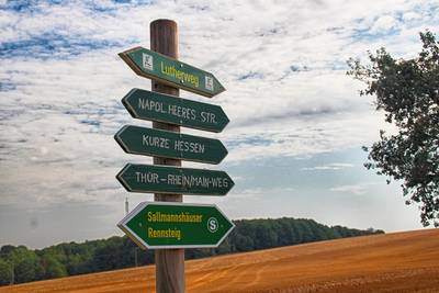 Wegweiser © K. Hartung SRennsteig SchildDietrichsberg