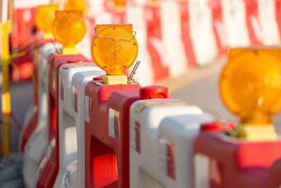 adobestock 143221902 straßensperrung