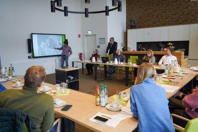 ministerbesuch sch tztrasse1