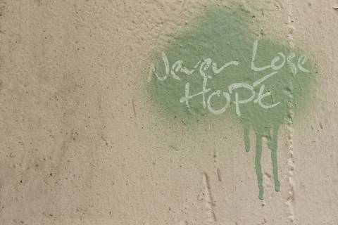 Hope ©ShonEjai auf Pixabay graffiti 1450798 1920