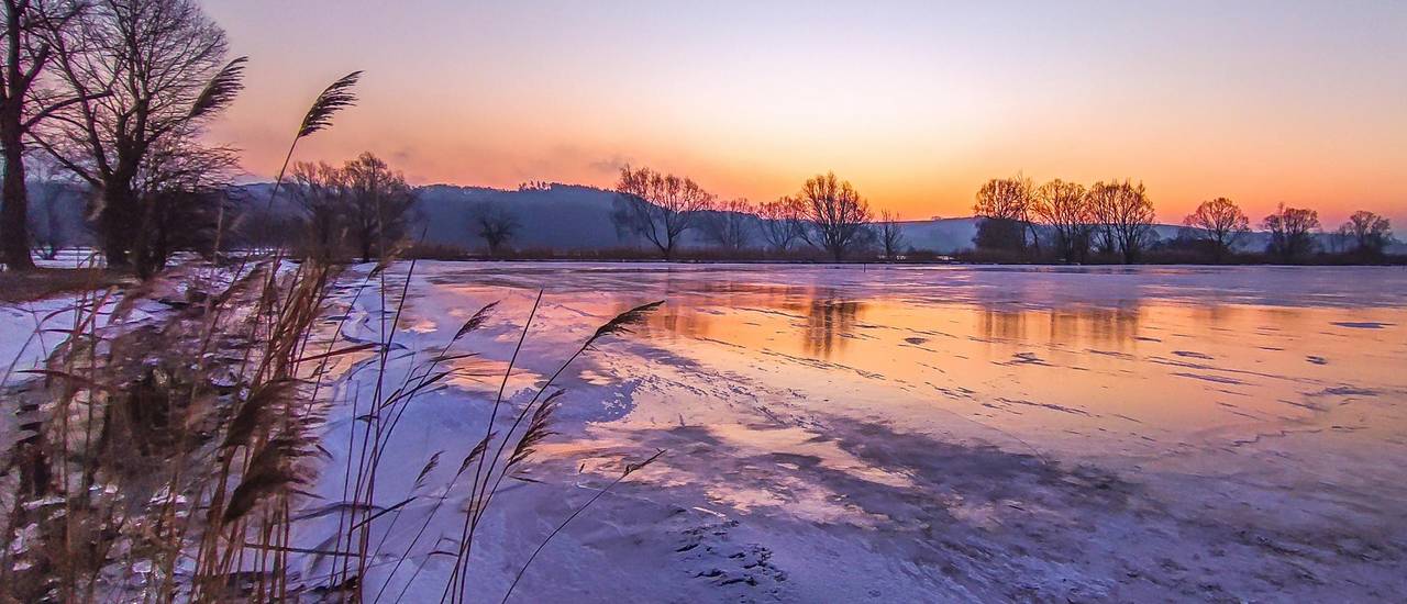 eispalast vonderblauen zurgoldenenstunde
