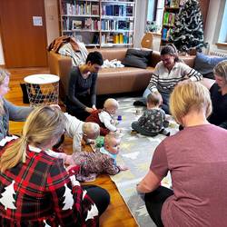 Babytreff in der Bibliothek in Marksuhl © Bibliothek Gerstungen 4
