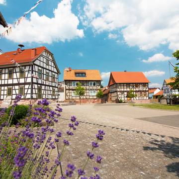 Dorfplatz in Neustädt Dorfplatz in Neustädt