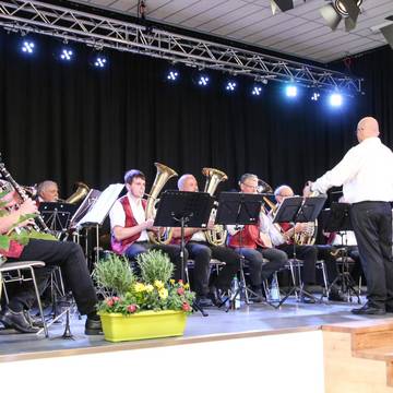 Eröffnung durch das Eisenbahnerblasorchester Gerstungen