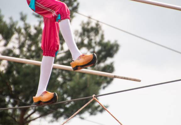 K. Hartung Holzschuhe