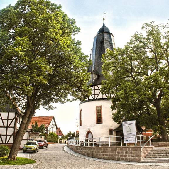 Rundkirche06 2014kleinHDR KH